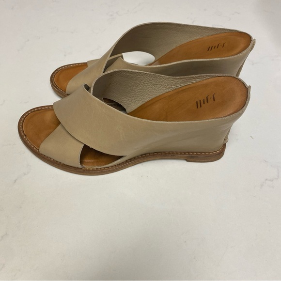 J Jill Women’s Open Toe Criss Cross Strap Wedge Sandals Beige Leather Size 11 - Picture 11 of 16